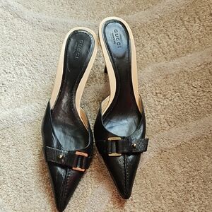 Gucci Black Leather Heels with Gold and Bronze Accents
